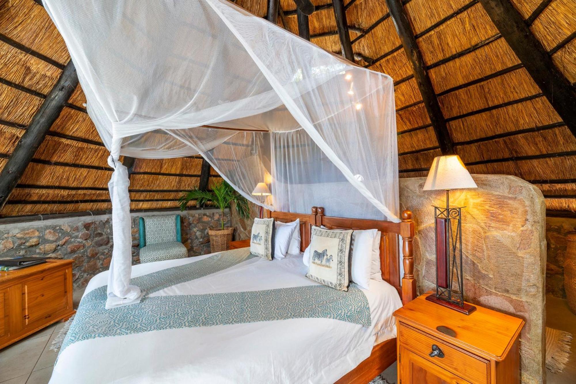 Hornbill Lodge Kariba Buitenkant foto